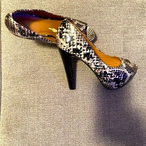 Sexy snake skin high heels